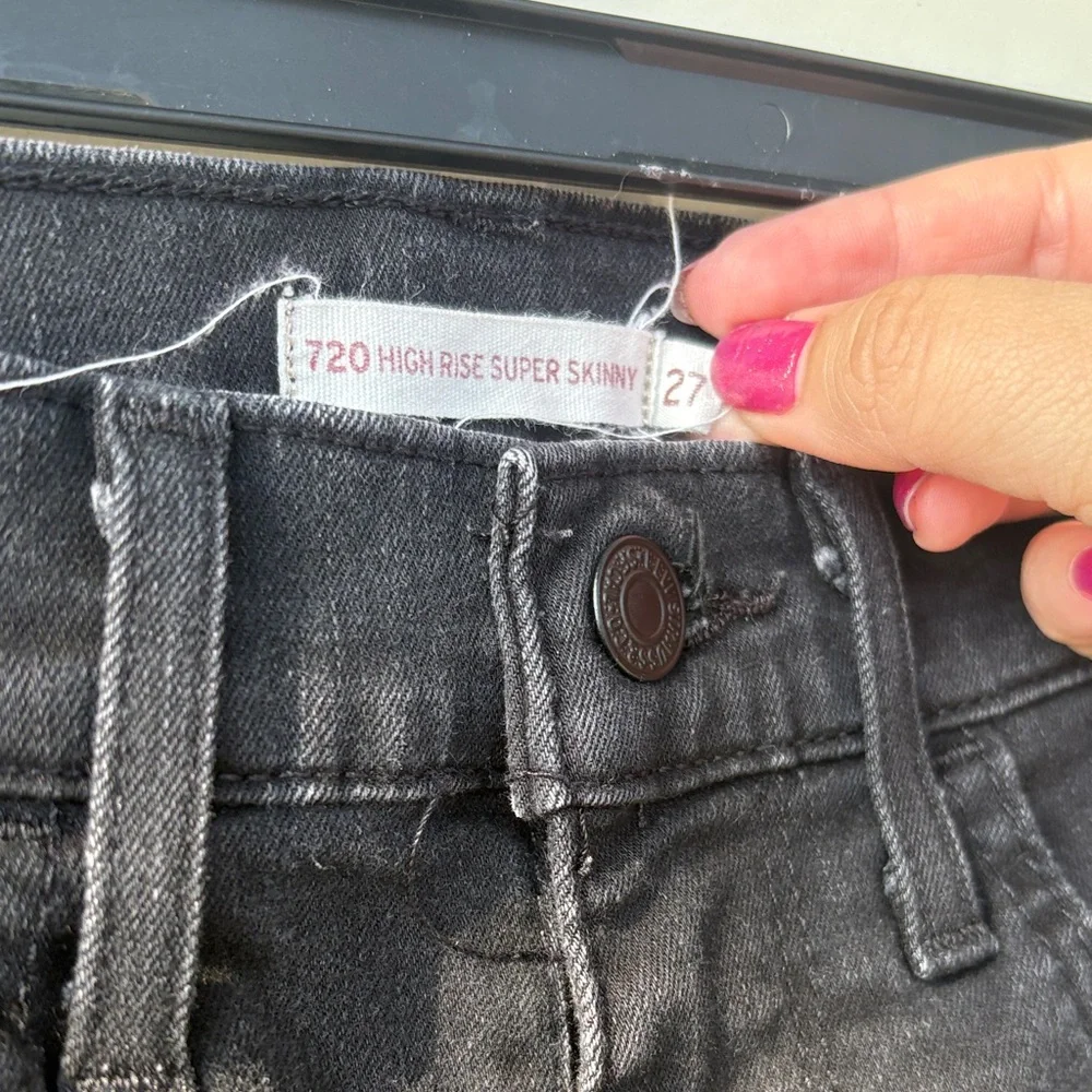 Levi's Women's Black Skinny Jeans - Picture 3 of 6